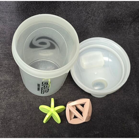 G Fuel Glow In The Dark Shaker Cup 16 oz Mixer Sport Bottle Limited Edition - Picture 8 of 15